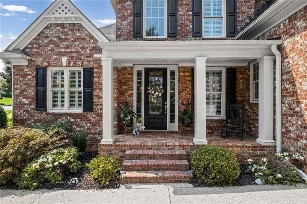 5 bedroom, 5 bathroom, 4,277 sq ft single family residence for sale at 200 Wexford Court, Canton, GA 30115 — photo 5