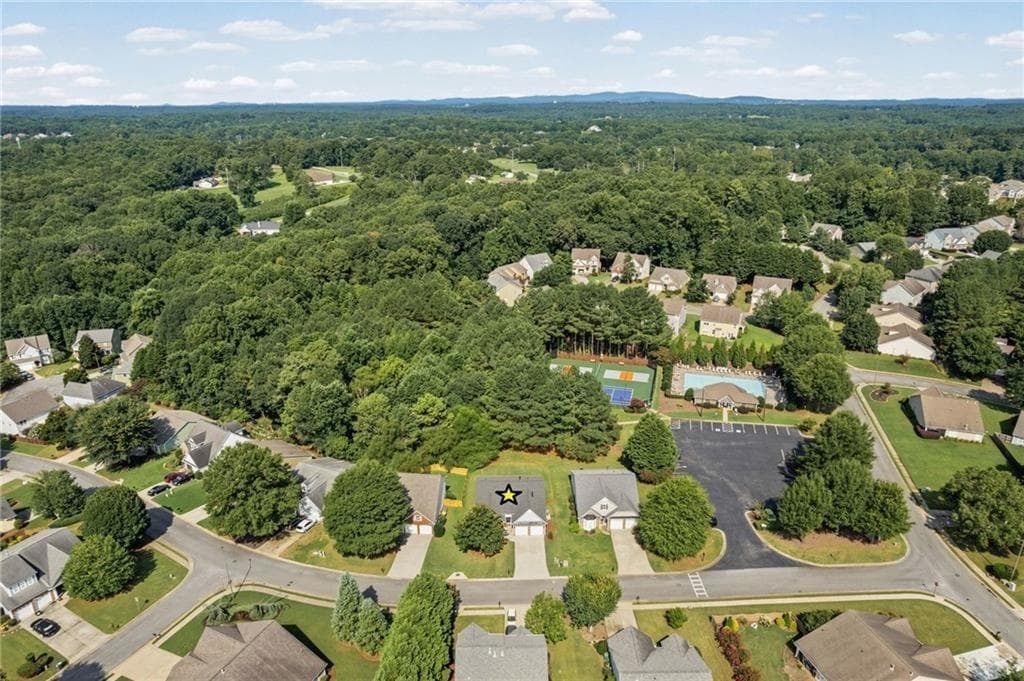 3 bedroom, 2 bathroom, 1,902 sq ft single family residence for sale at 904 Mill Creek Avenue, Canton, GA 30115 — photo 7