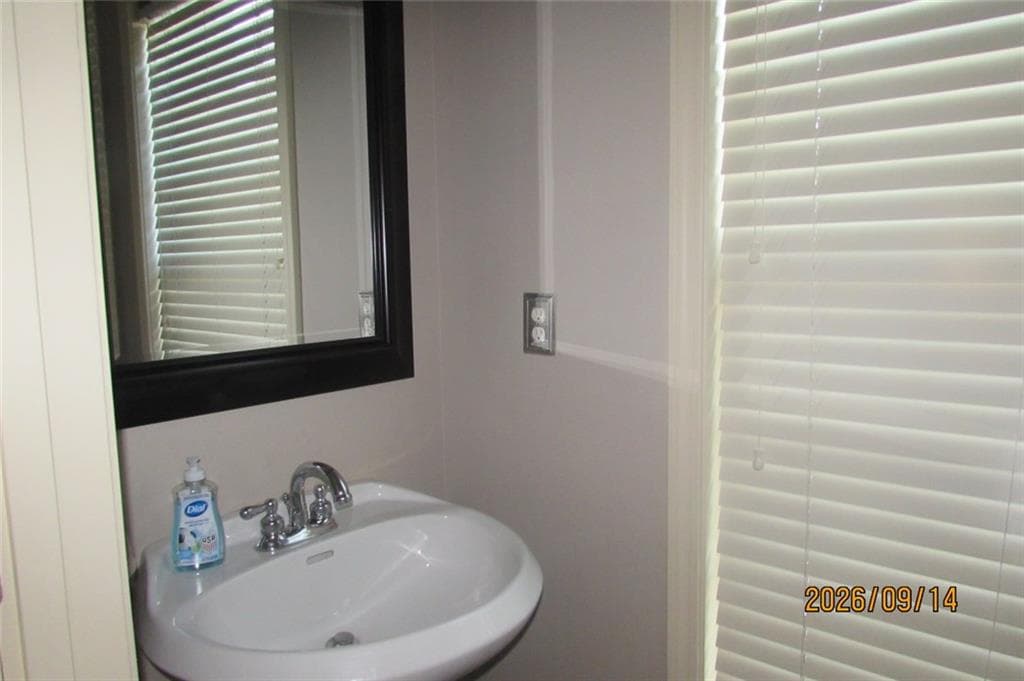 3 bedroom, 4 bathroom, 2,394 sq ft townhouse for sale at 1870 Appaloosa Mill Court, Buford, GA 30519 — photo 8