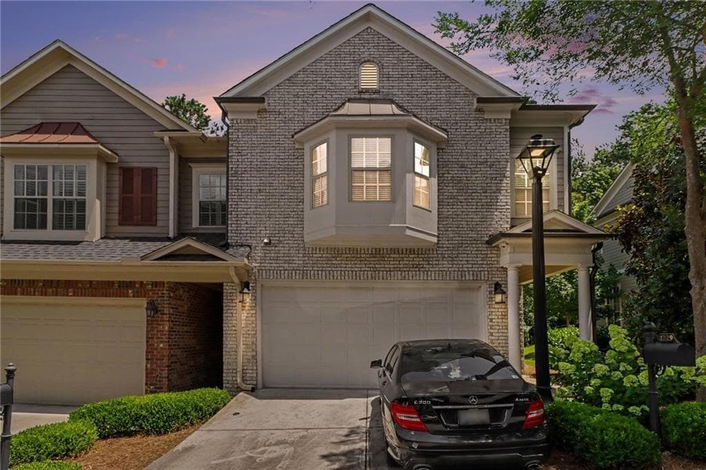 3 bedroom, 3 bathroom, 2,214 sq ft townhouse for sale at 1229 Olde Legacy Lane 15, Mableton, GA 30126 — photo 2