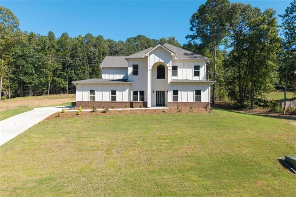6 bedroom, 4 bathroom, 3,500 sq ft single family residence for sale at 3520 Millers Pond Way, Snellville, GA 30039 — photo 2