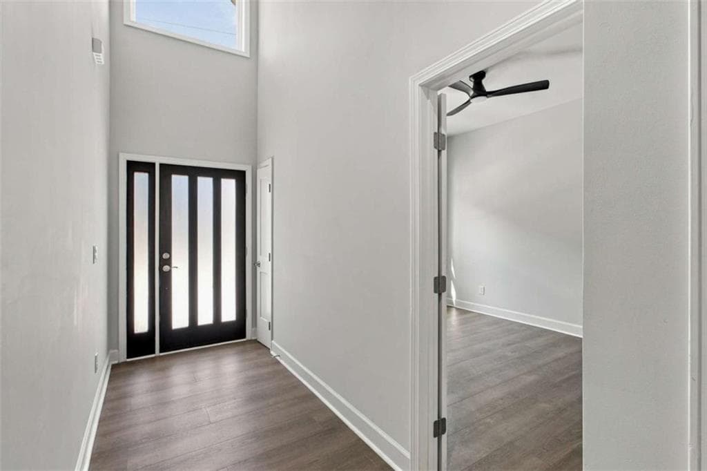 6 bedroom, 4 bathroom, 3,500 sq ft single family residence for sale at 3520 Millers Pond Way, Snellville, GA 30039 — photo 6
