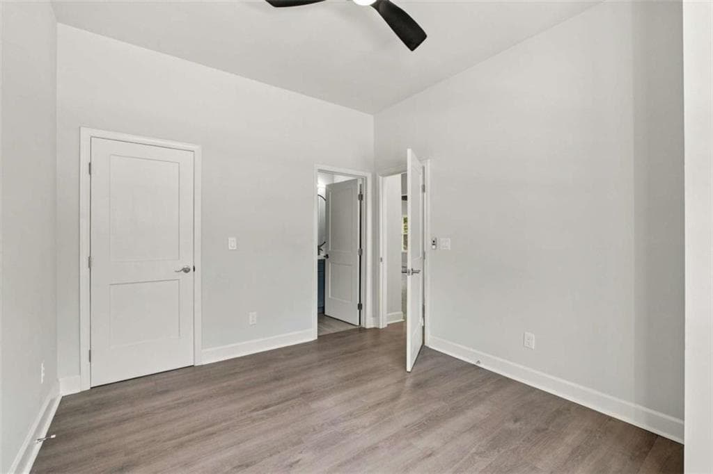 6 bedroom, 4 bathroom, 3,500 sq ft single family residence for sale at 3520 Millers Pond Way, Snellville, GA 30039 — photo 8
