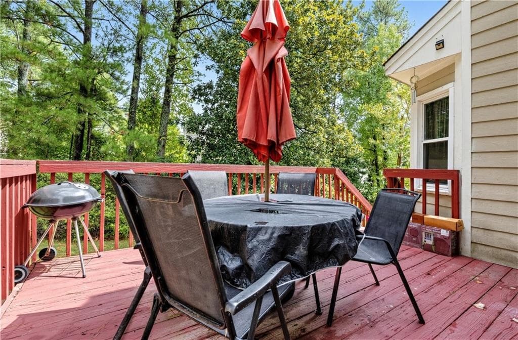 4 bedroom, 3 bathroom, 3,517 sq ft single family residence for sale at 3012 Overwood Lane, Snellville, GA 30078 — photo 8