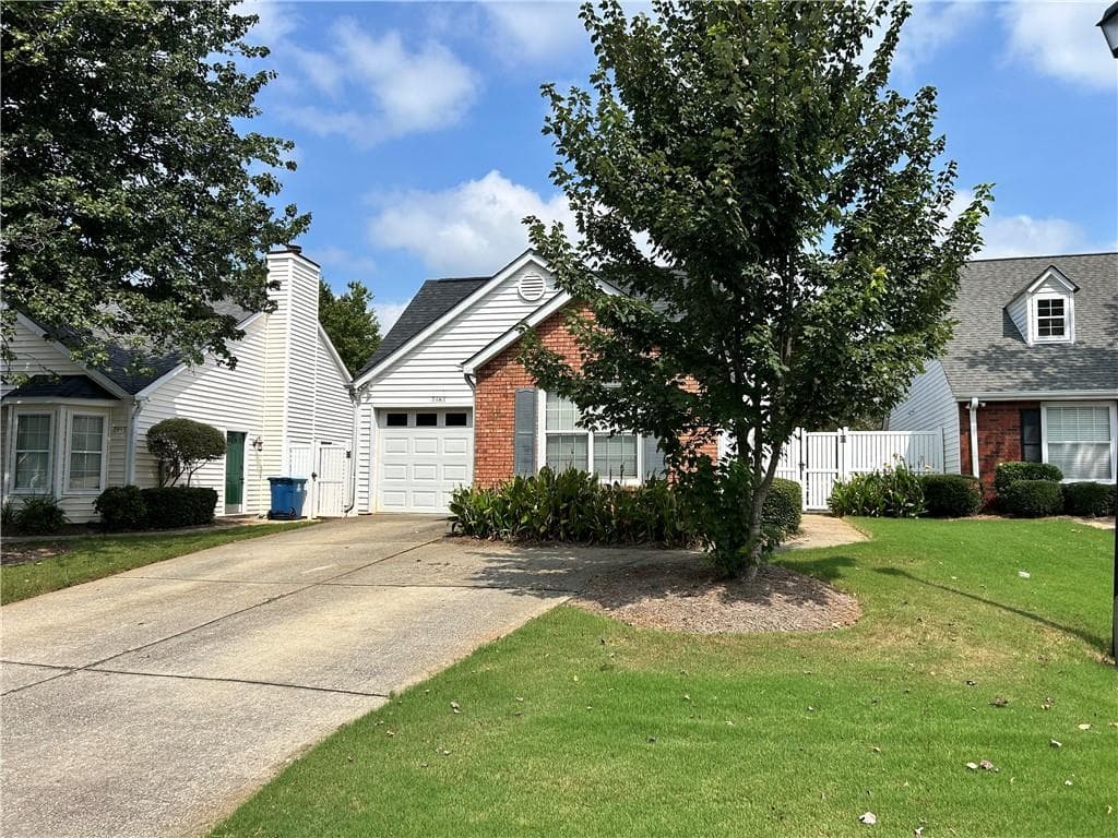 3 bedroom, 2 bathroom, 988 sq ft single family residence for rent at 3983 Hawks Nest Court, Duluth, GA 30097 for $2,100 a month — photo 8