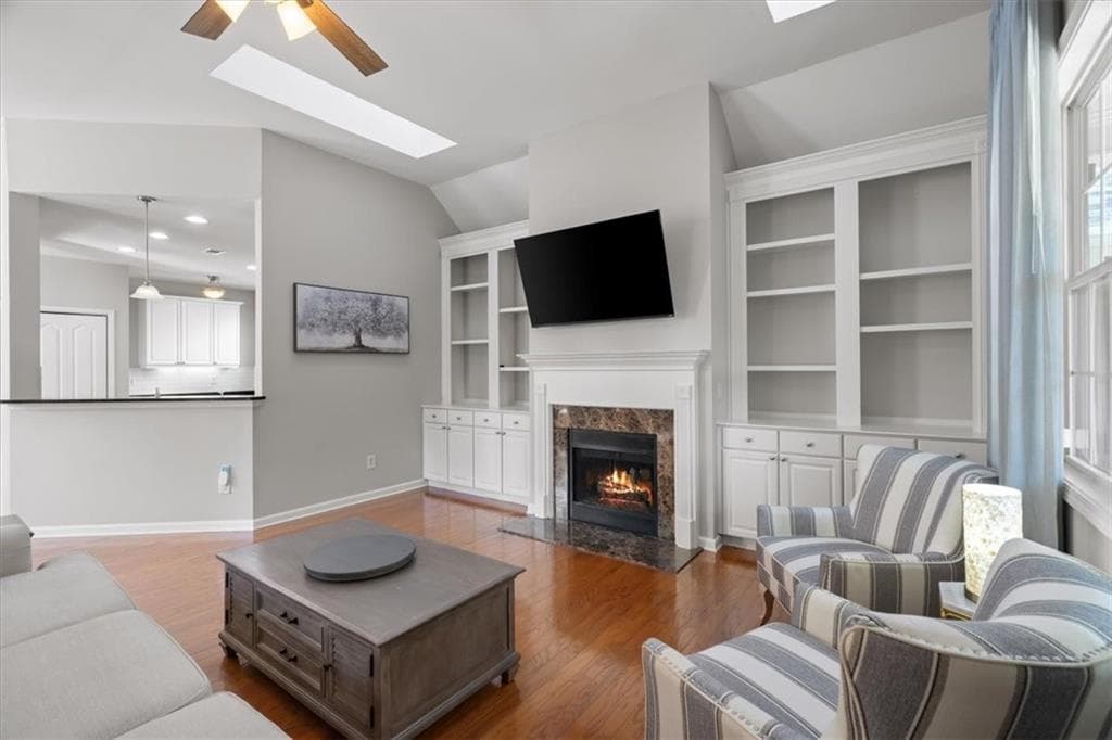 2 bedroom, 2 bathroom, 1,458 sq ft single family residence for sale at 301 Glens Way, Woodstock, GA 30188 — photo 6