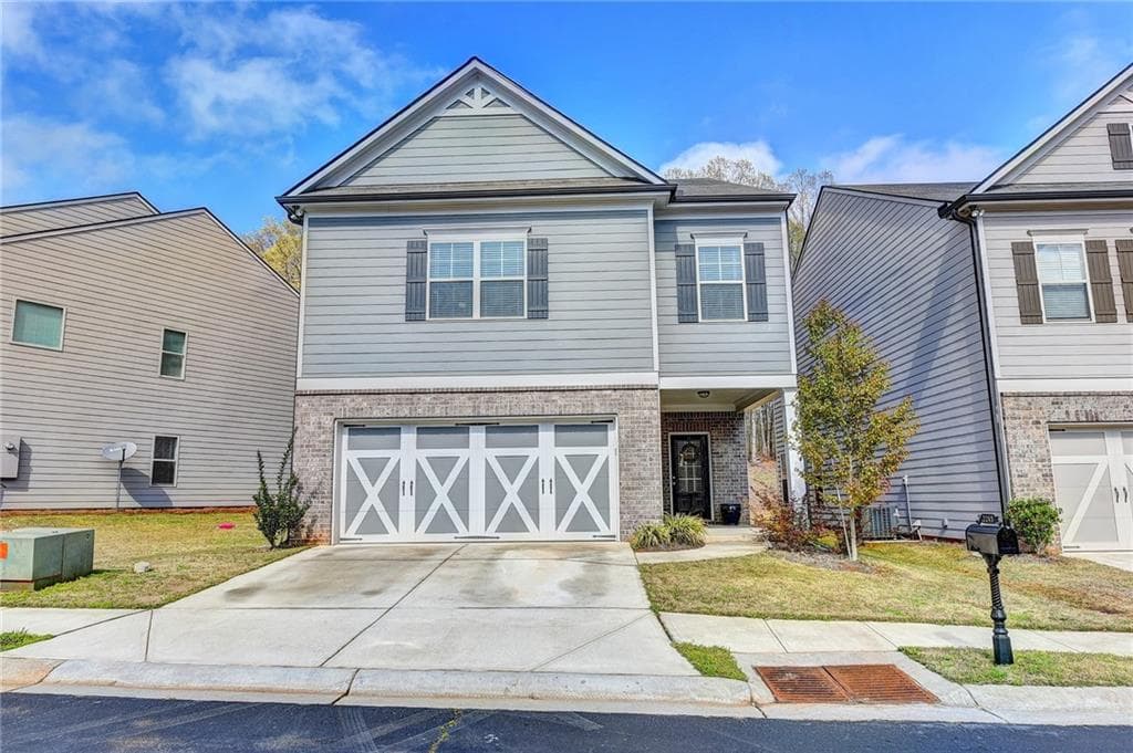 4 bedroom, 3 bathroom, 2,450 sq ft single family residence for rent at 2245 Black Pebble Circle, Buford, GA 30519 for $2,450 a month — photo 3
