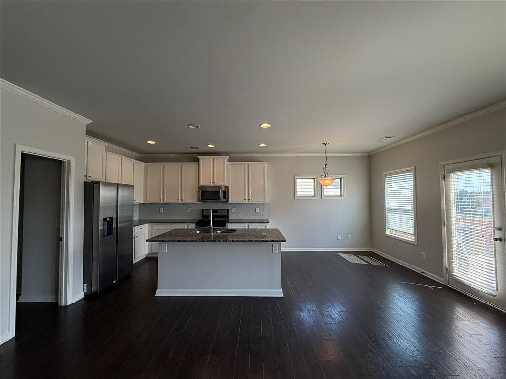 4 bedroom, 3 bathroom, 2,577 sq ft single family residence for rent at 4525 Havenwood, Gainesville, GA 30504 for $2,600 a month — photo 4