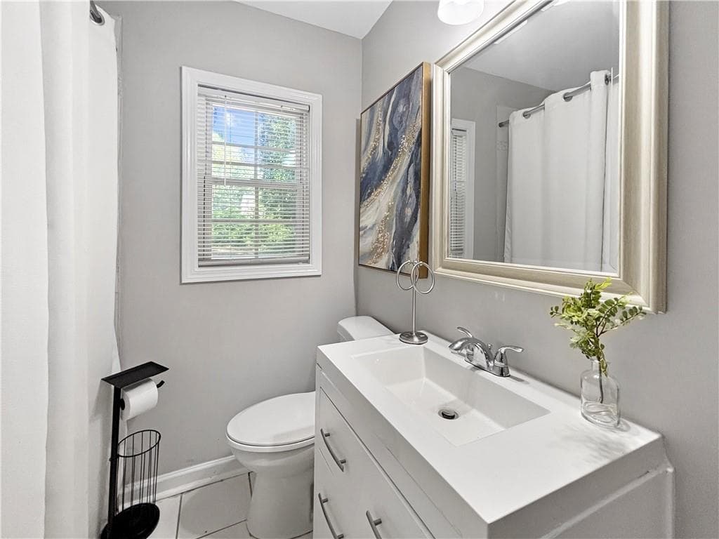 3 bedroom, 2 bathroom, 948 sq ft single family residence for sale at 1457 Richland Road, Atlanta, GA 30310 — photo 7