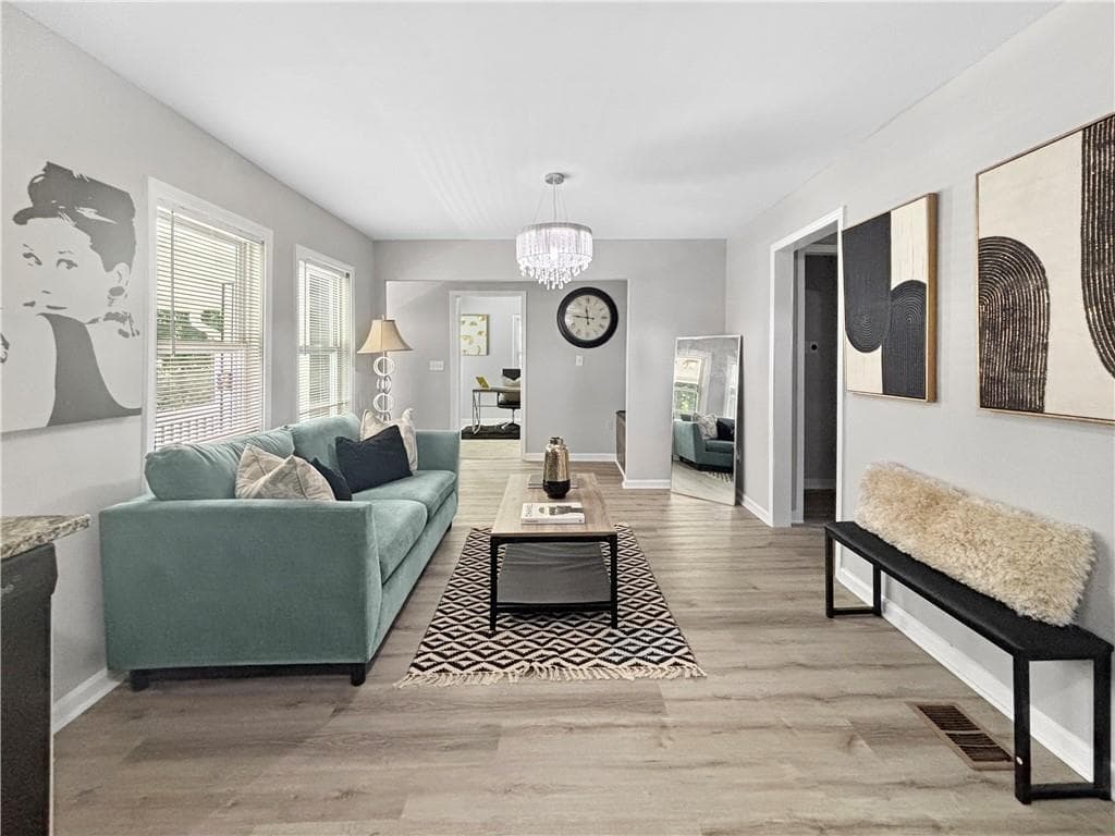 3 bedroom, 2 bathroom, 948 sq ft single family residence for sale at 1457 Richland Road, Atlanta, GA 30310 — photo 8