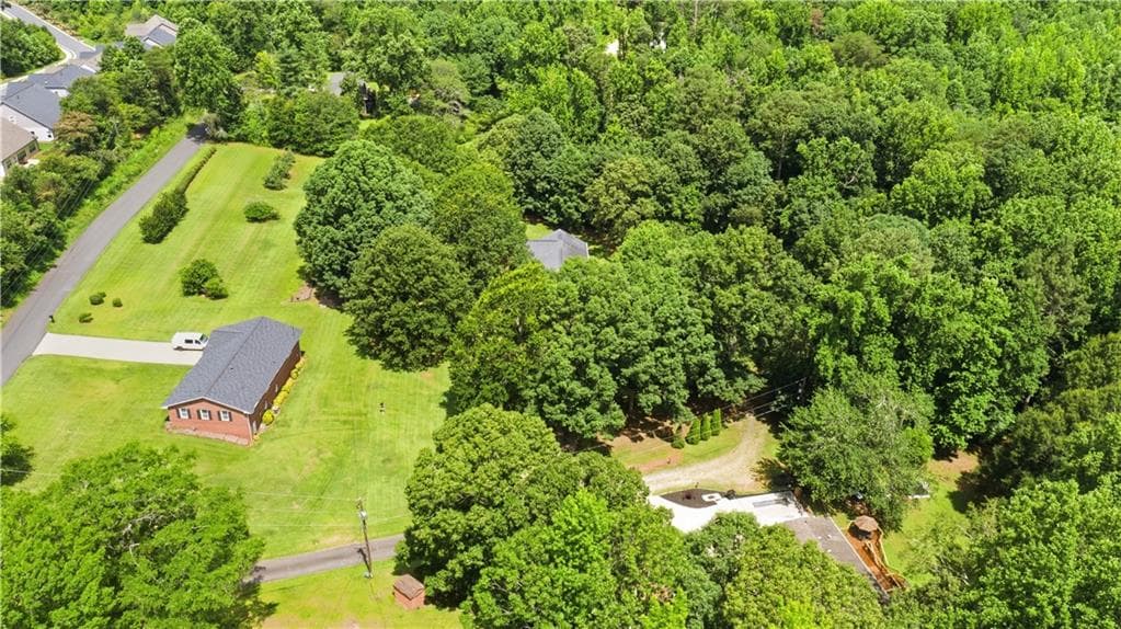 3 bedroom, 2 bathroom, 1,581 sq ft single family residence under contract at 1480 Jackson Drive, Cumming, GA 30040 — photo 2