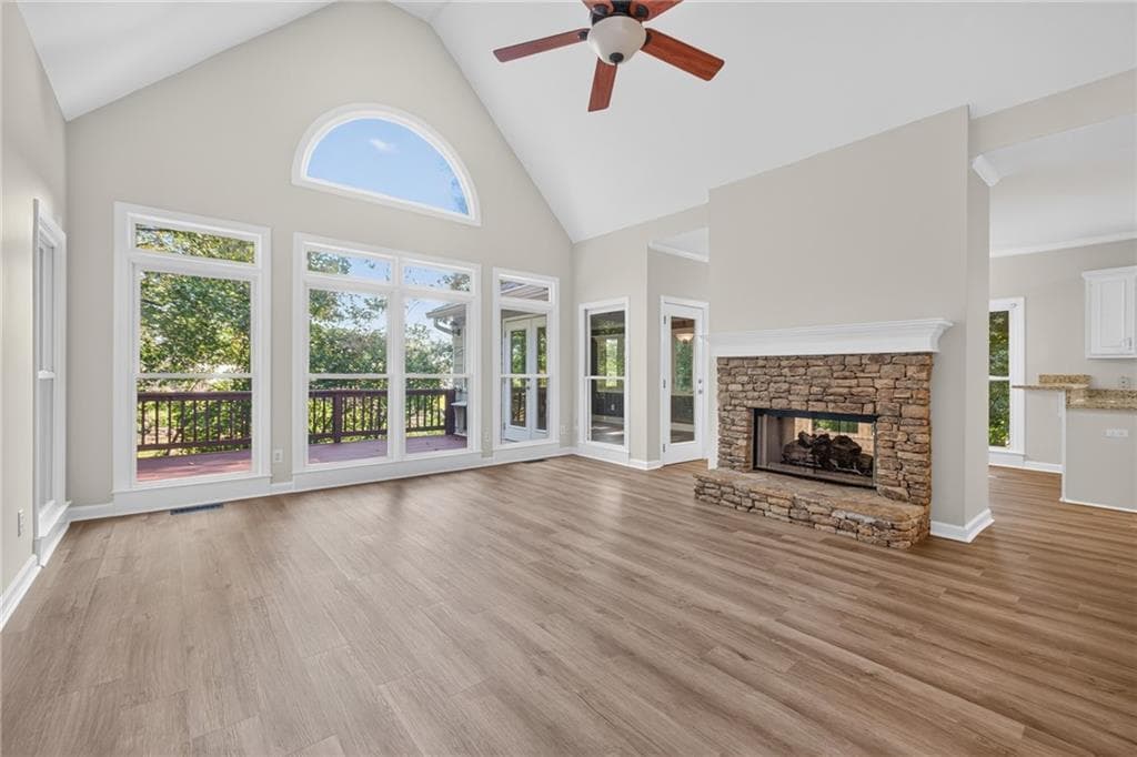 5 bedroom, 4 bathroom, 4,234 sq ft single family residence for sale at 3520 Habersham Club Drive, Cumming, GA 30041 — photo 3