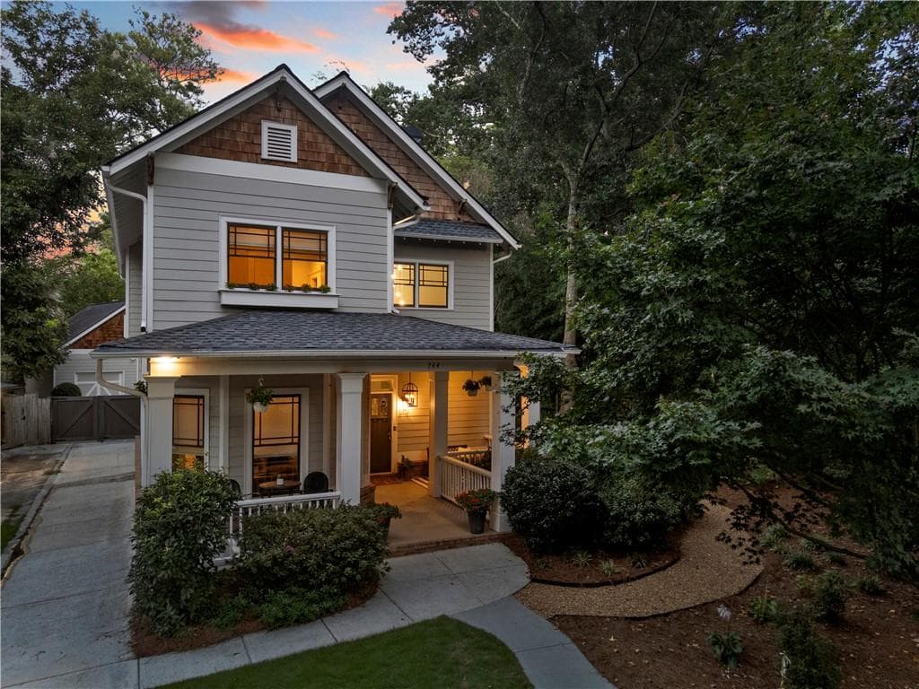 4 bedroom, 4 bathroom, 2,970 sq ft single family residence under contract at 744 E Side Avenue, Atlanta, GA 30316 — photo 2