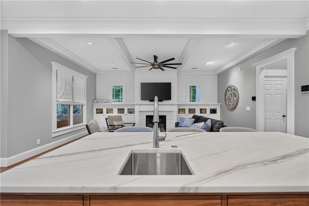 4 bedroom, 4 bathroom, 2,970 sq ft single family residence under contract at 744 E Side Avenue, Atlanta, GA 30316 — photo 4