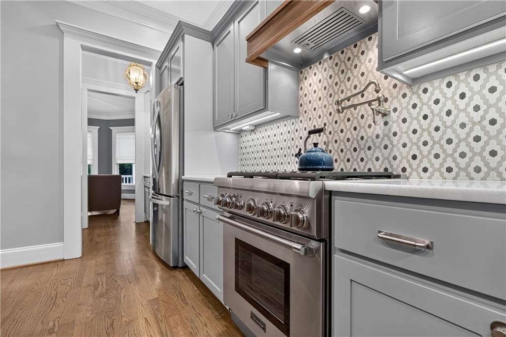 4 bedroom, 4 bathroom, 2,970 sq ft single family residence under contract at 744 E Side Avenue, Atlanta, GA 30316 — photo 6