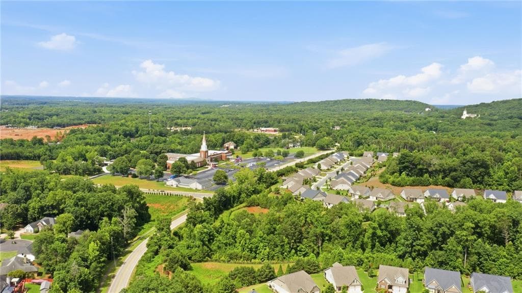 3 bedroom, 2 bathroom, 1,581 sq ft single family residence under contract at 1480 Jackson Drive, Cumming, GA 30040 — photo 9