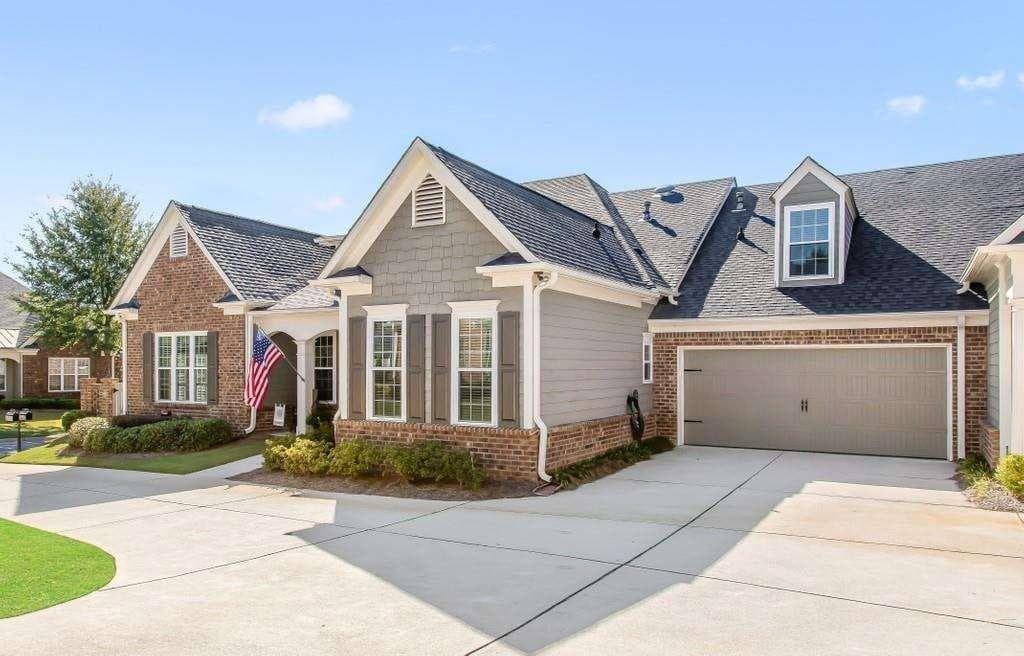 2 bedroom, 2 bathroom, 1,742 sq ft condominium for sale at 1812 Manor View Circle 10, Acworth, GA 30101 — photo 2