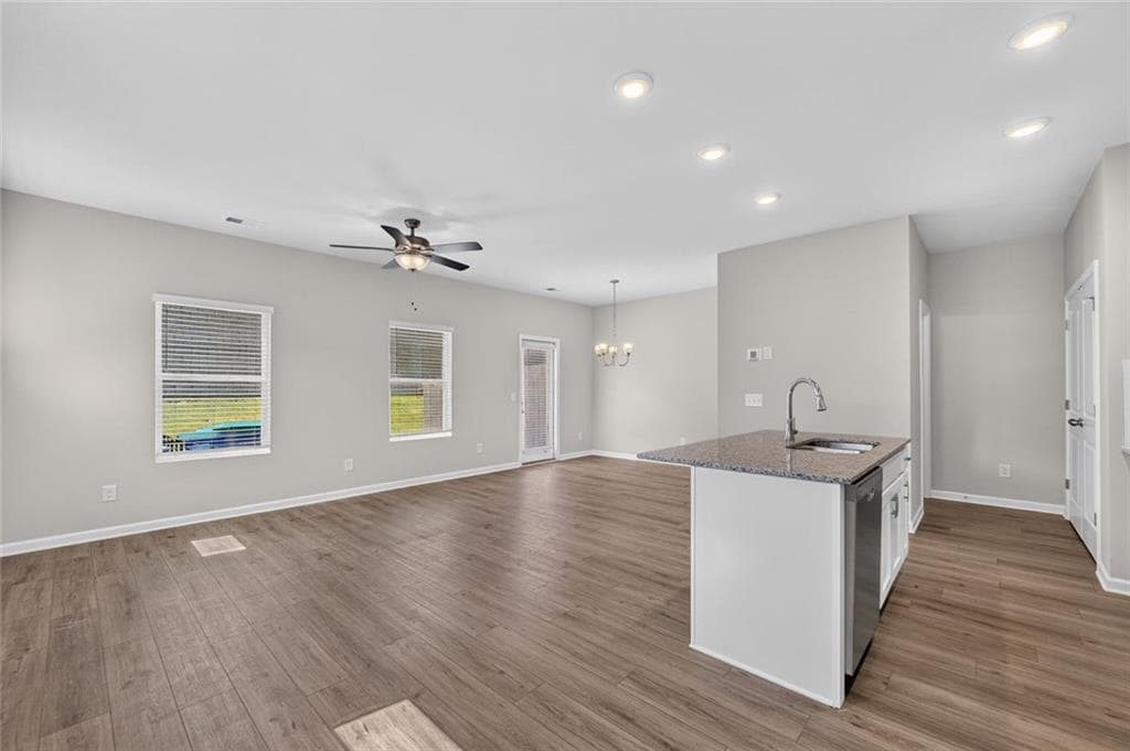 4 bedroom, 3 bathroom, 1,695 sq ft townhouse for rent at 6362 Sundowner Place, Atlanta, GA 30331 for $2,700 a month — photo 5