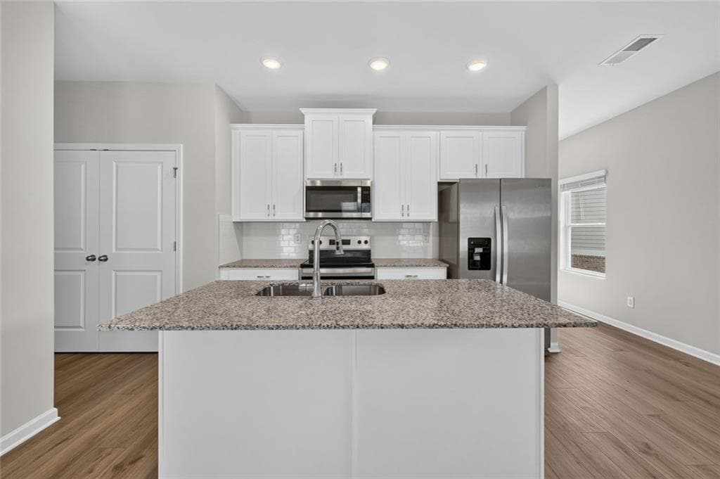 4 bedroom, 3 bathroom, 1,695 sq ft townhouse for rent at 6362 Sundowner Place, Atlanta, GA 30331 for $2,700 a month — photo 6