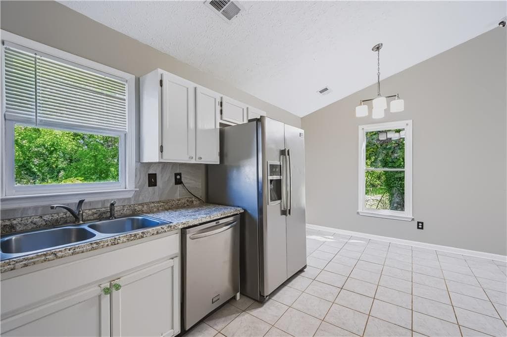 3 bedroom, 2 bathroom, 1,104 sq ft single family residence for sale at 4234 Apache Drive, Acworth, GA 30102 — photo 9
