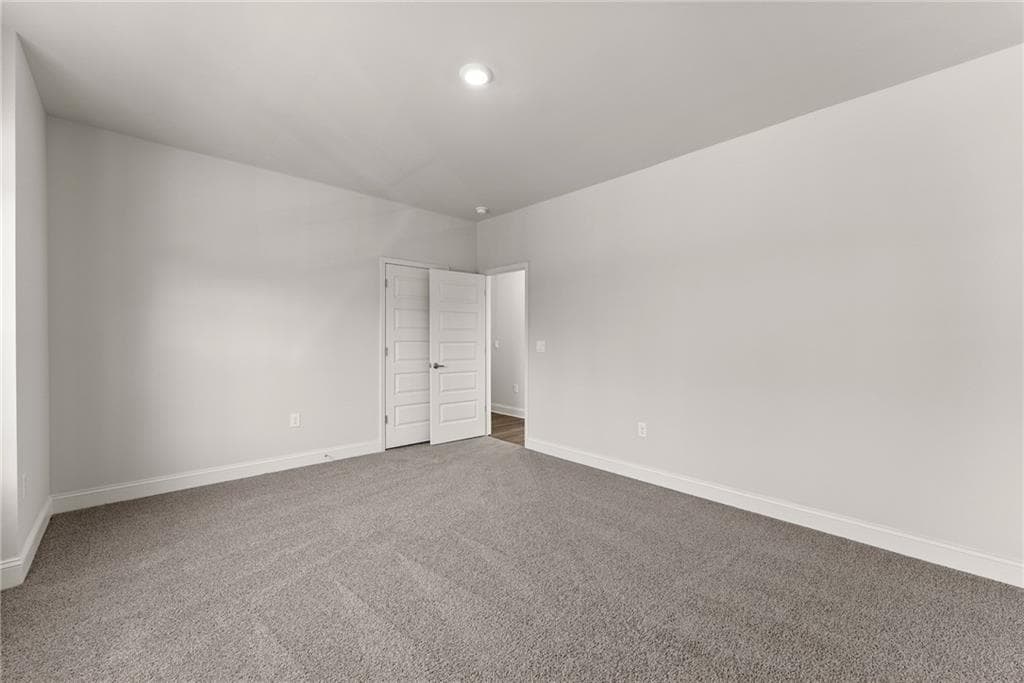 5 bedroom, 4 bathroom, 3,900 sq ft single family residence for sale at 105 Goodness Court, Commerce, GA 30530 — photo 7