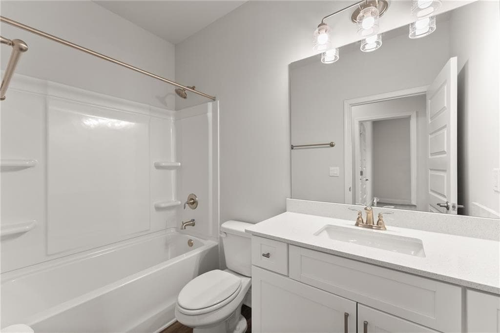 5 bedroom, 4 bathroom, 3,900 sq ft single family residence for sale at 105 Goodness Court, Commerce, GA 30530 — photo 8