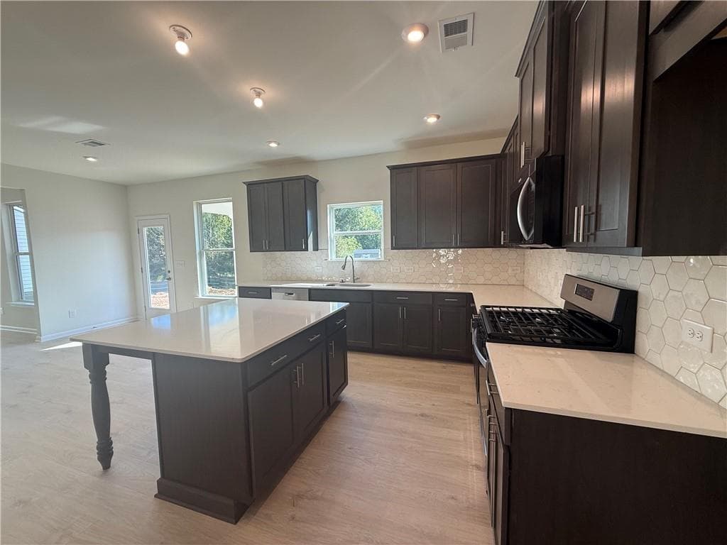 4 bedroom, 3 bathroom, 2,314 sq ft single family residence for sale at 16 Madison Lane, Adairsville, GA 30103 — photo 8