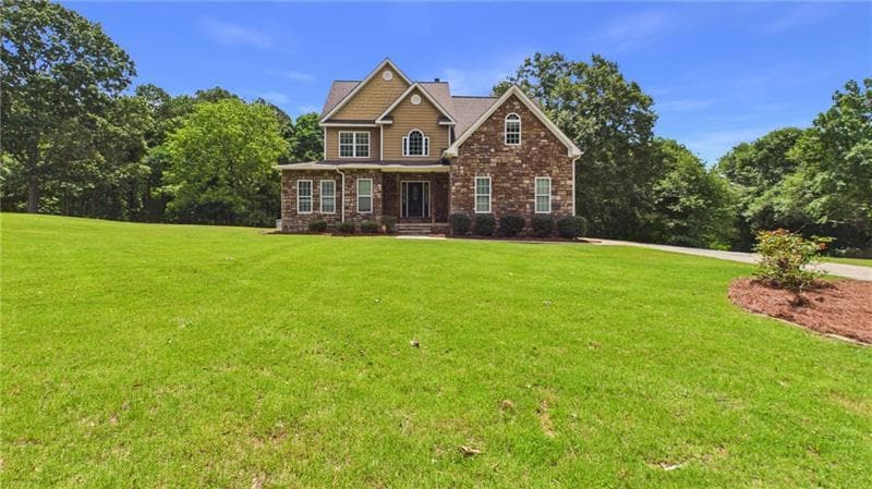 5 bedroom, 4 bathroom, 2,761 sq ft single family residence for sale at 450 E End Road, Covington, GA 30014 — photo 3