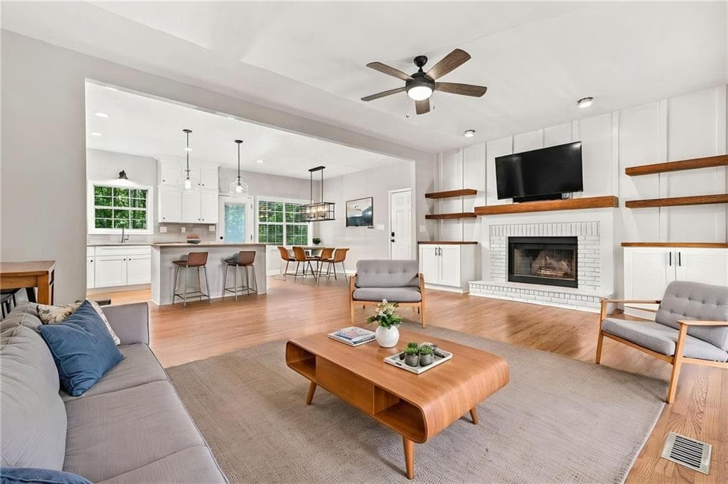4 bedroom, 4 bathroom, 2,898 sq ft single family residence for sale at 4694 Maroney Mill Road, Douglasville, GA 30134 — photo 7