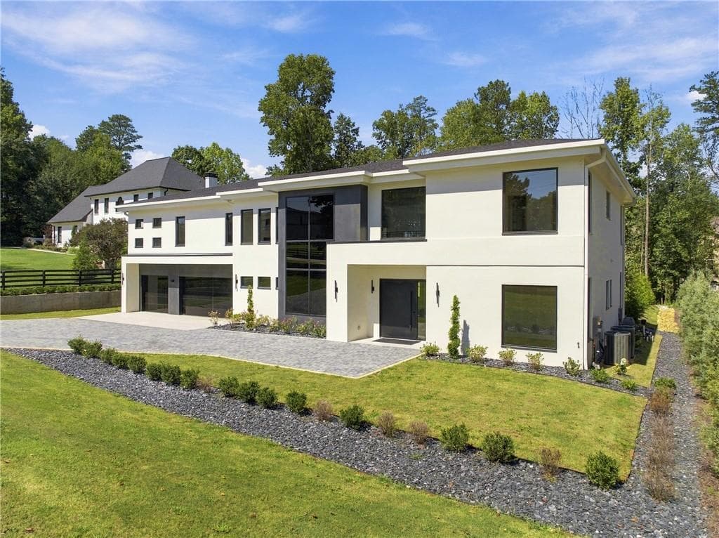 5 bedroom, 6 bathroom, 6,430 sq ft single family residence for sale at 92 Whitehead Road, Sugar Hill, GA 30518 — photo 6