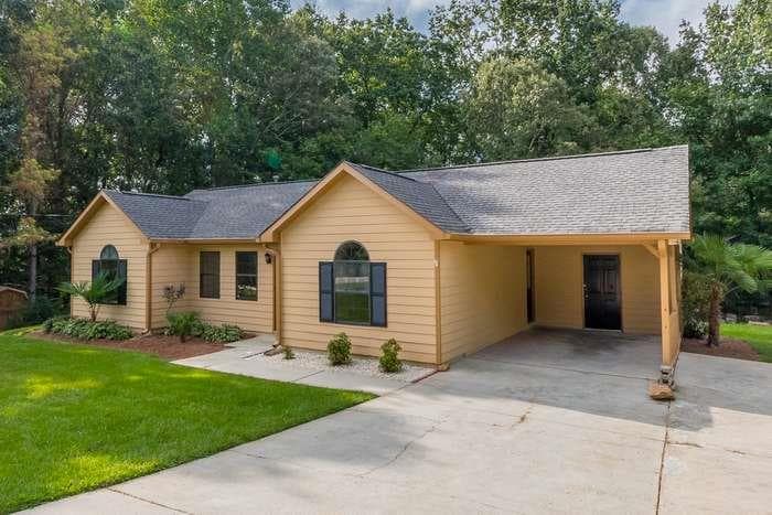 3 bedroom, 2 bathroom, 1,207 sq ft single family residence for rent at 4174 Warren Road, Flowery Branch, GA 30542 for $1,825 a month — photo 3