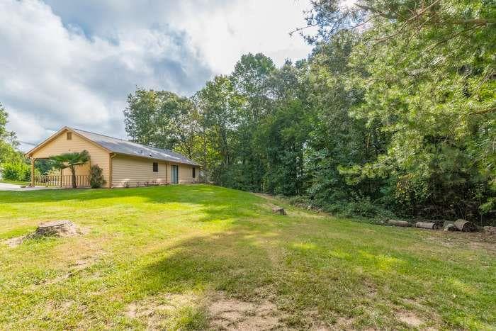 3 bedroom, 2 bathroom, 1,207 sq ft single family residence for rent at 4174 Warren Road, Flowery Branch, GA 30542 for $1,825 a month — photo 9