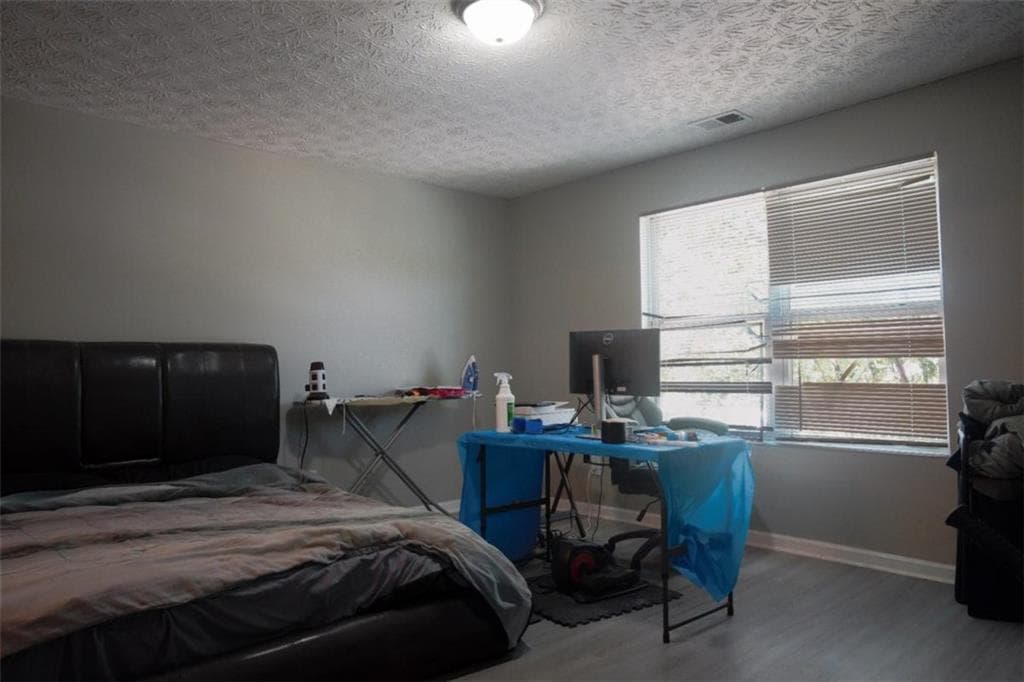 3 bedroom, 2 bathroom, 1,292 sq ft condominium for sale at 4201 Waldrop Place, Decatur, GA 30034 — photo 5