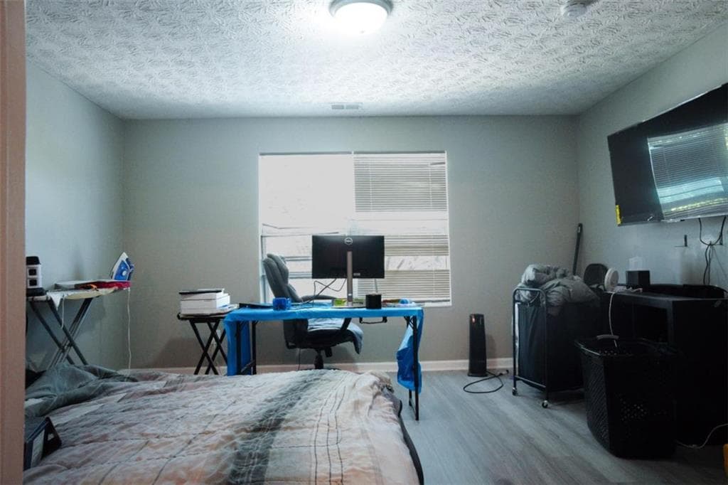 3 bedroom, 2 bathroom, 1,292 sq ft condominium for sale at 4201 Waldrop Place, Decatur, GA 30034 — photo 6