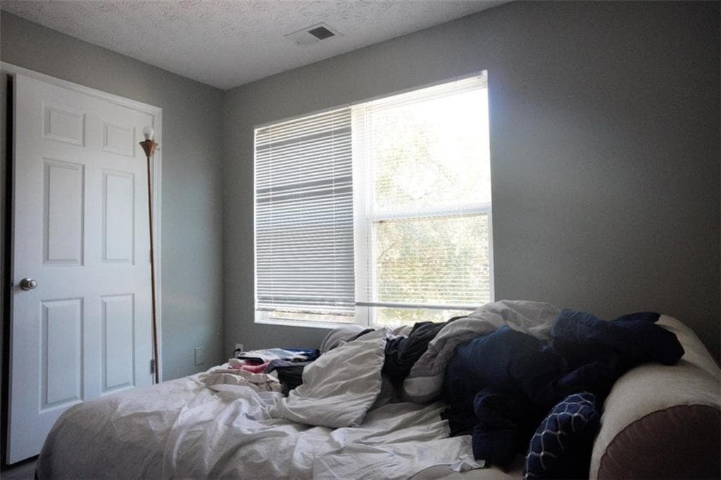 3 bedroom, 2 bathroom, 1,292 sq ft condominium for sale at 4201 Waldrop Place, Decatur, GA 30034 — photo 7