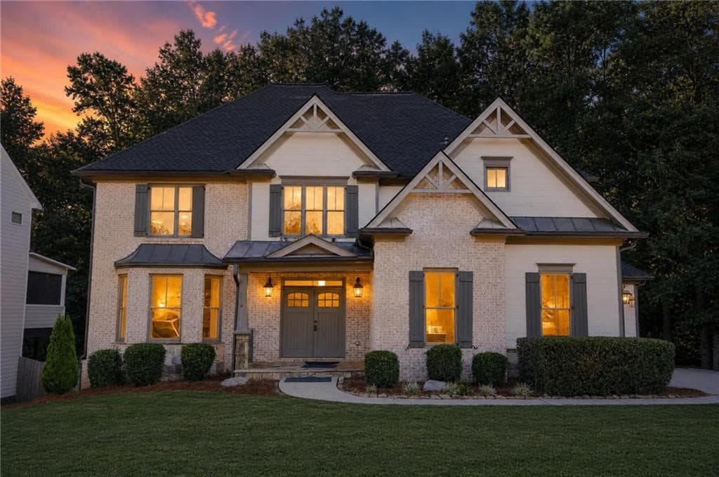 5 bedroom, 3 bathroom, 3,731 sq ft single family residence for sale at 6935 Concord Brook Lane, Cumming, GA 30028 — photo 2