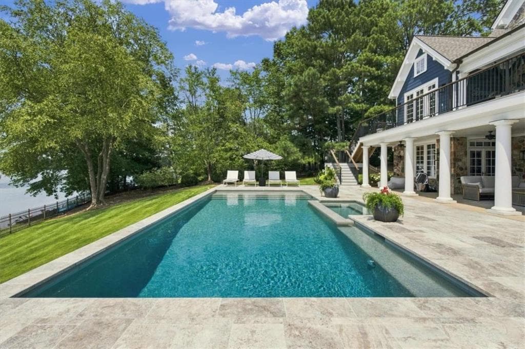 5 bedroom, 5 bathroom, 5,728 sq ft single family residence for sale at 108 Oakmont Court, Carrollton, GA 30116 — photo 5