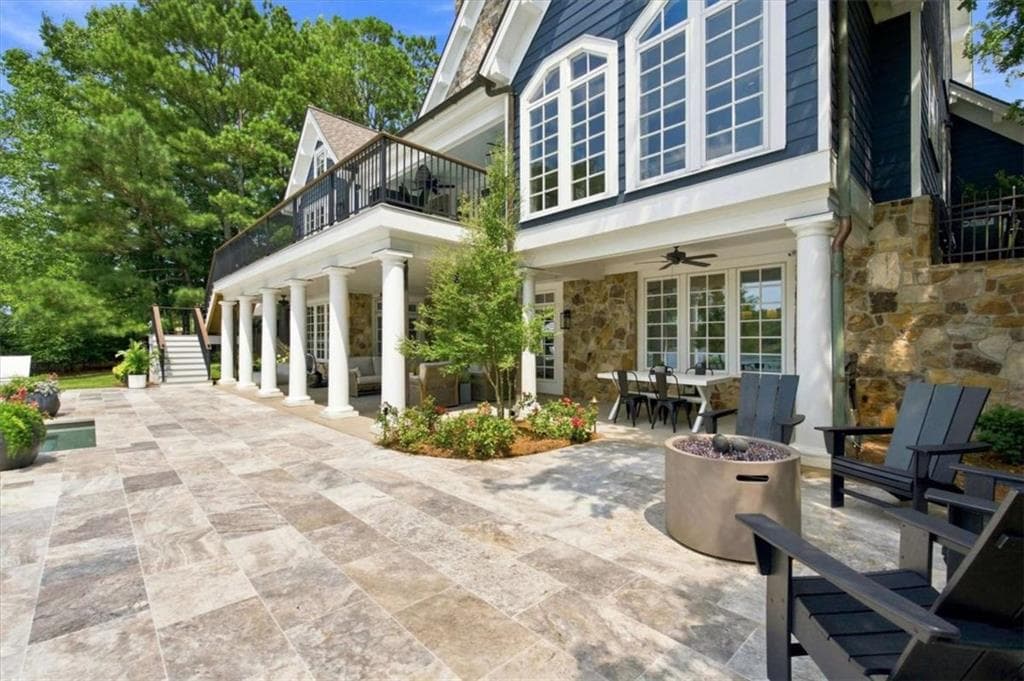 5 bedroom, 5 bathroom, 5,728 sq ft single family residence for sale at 108 Oakmont Court, Carrollton, GA 30116 — photo 6