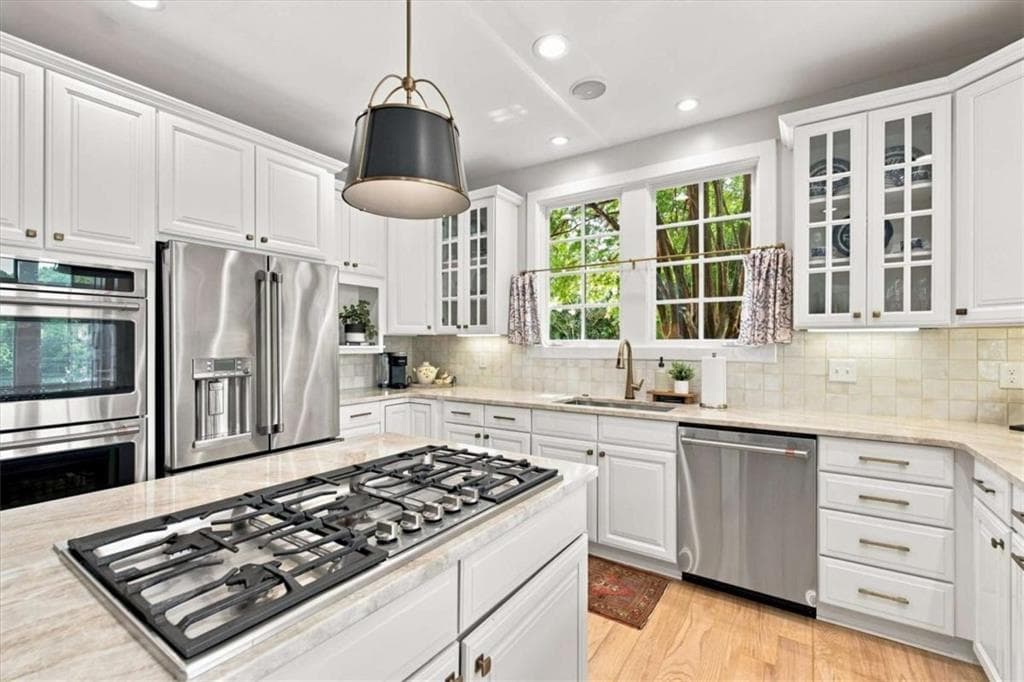 5 bedroom, 5 bathroom, 5,728 sq ft single family residence for sale at 108 Oakmont Court, Carrollton, GA 30116 — photo 10