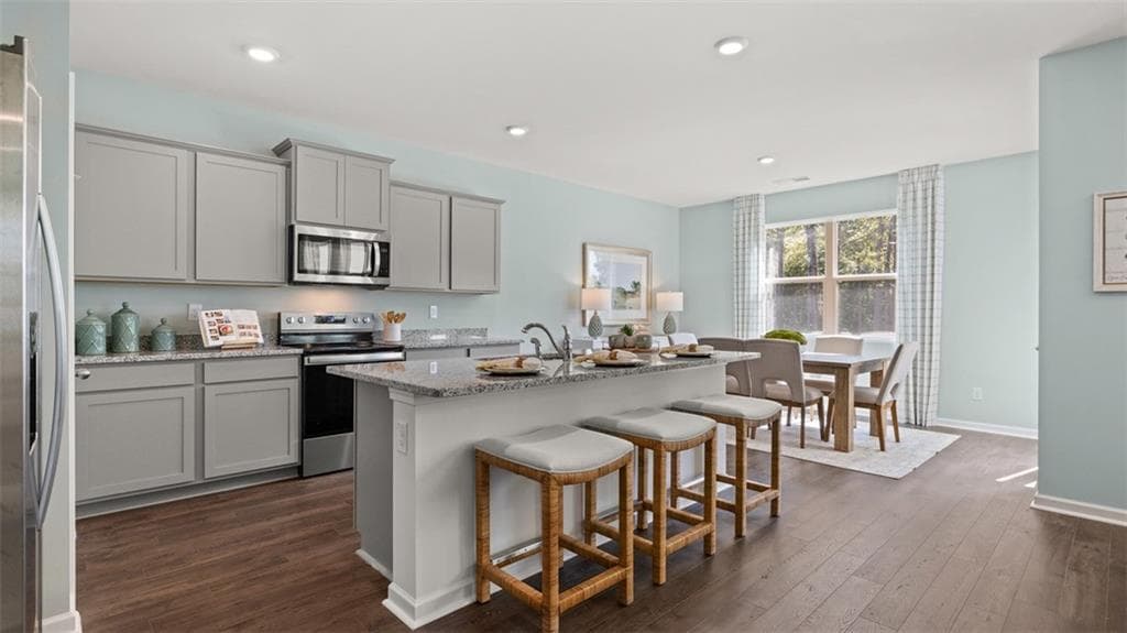 4 bedroom, 3 bathroom, 2,250 sq ft single family residence for sale at 200 Melrose Court Court, Jefferson, GA 30549 — photo 8