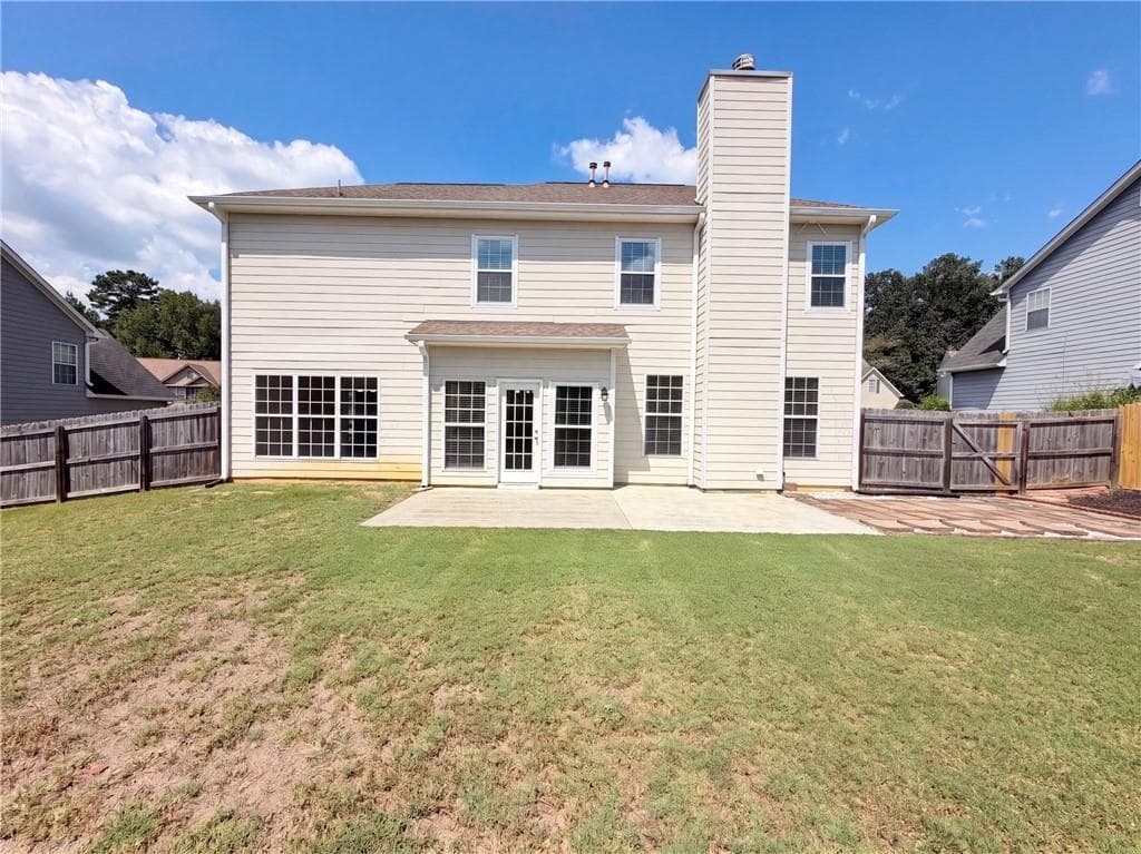 4 bedroom, 3 bathroom, 2,515 sq ft single family residence for sale at 1414 Belfaire Lake Trail, Dacula, GA 30019 — photo 5