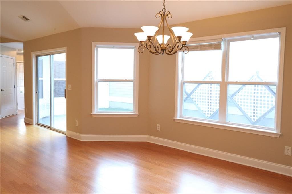 2 bedroom, 2 bathroom, 1,574 sq ft single family residence for sale at 231 Abercorn Way, Woodstock, GA 30188 — photo 9