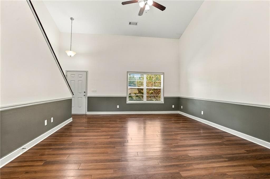 4 bedroom, 3 bathroom, 2,613 sq ft single family residence for sale at 17 Balsam Drive, Cartersville, GA 30121 — photo 10