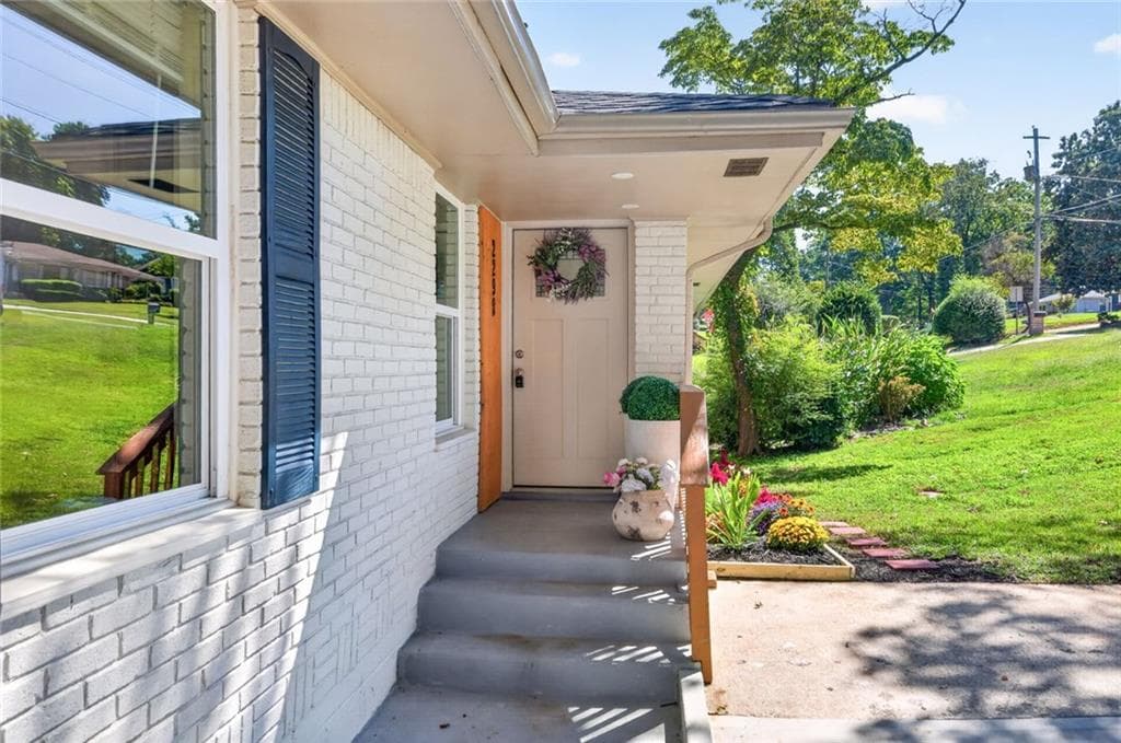 4 bedroom, 2 bathroom, 1,790 sq ft single family residence for sale at 2298 Mark Trail, Decatur, GA 30032 — photo 3