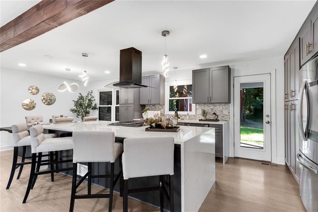 5 bedroom, 3 bathroom, 2,474 sq ft single family residence for sale at 706 Ketchem Drive, Marietta, GA 30066 — photo 4