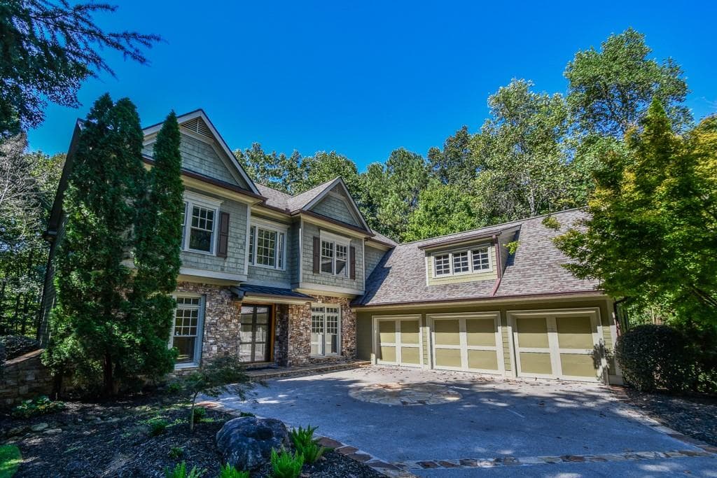 5 bedroom, 6 bathroom, 5,264 sq ft single family residence for sale at 1695 Windsor Cove, Milton, GA 30004 — photo 2