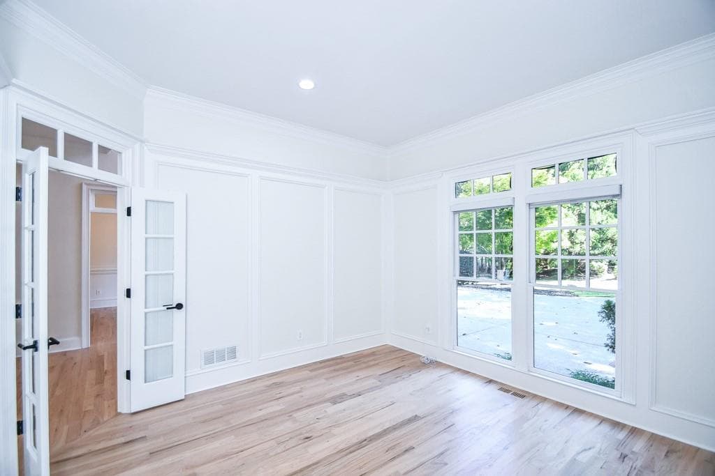 5 bedroom, 6 bathroom, 5,264 sq ft single family residence for sale at 1695 Windsor Cove, Milton, GA 30004 — photo 5