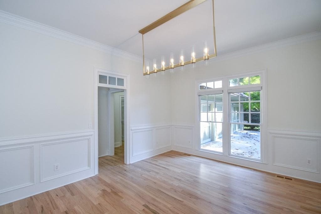 5 bedroom, 6 bathroom, 5,264 sq ft single family residence for sale at 1695 Windsor Cove, Milton, GA 30004 — photo 8