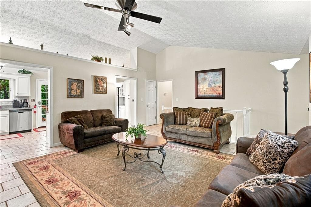 3 bedroom, 3 bathroom, 2,006 sq ft single family residence for sale at 1204 Towne Harbor Court, Woodstock, GA 30189 — photo 6