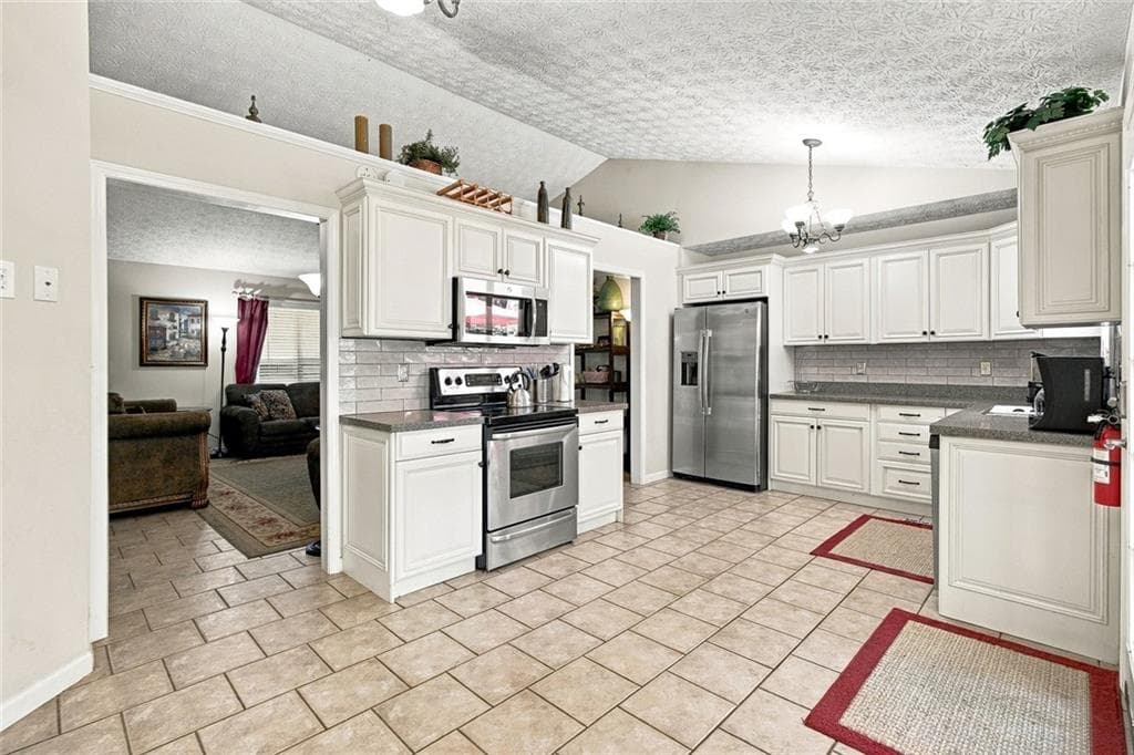 3 bedroom, 3 bathroom, 2,006 sq ft single family residence for sale at 1204 Towne Harbor Court, Woodstock, GA 30189 — photo 7